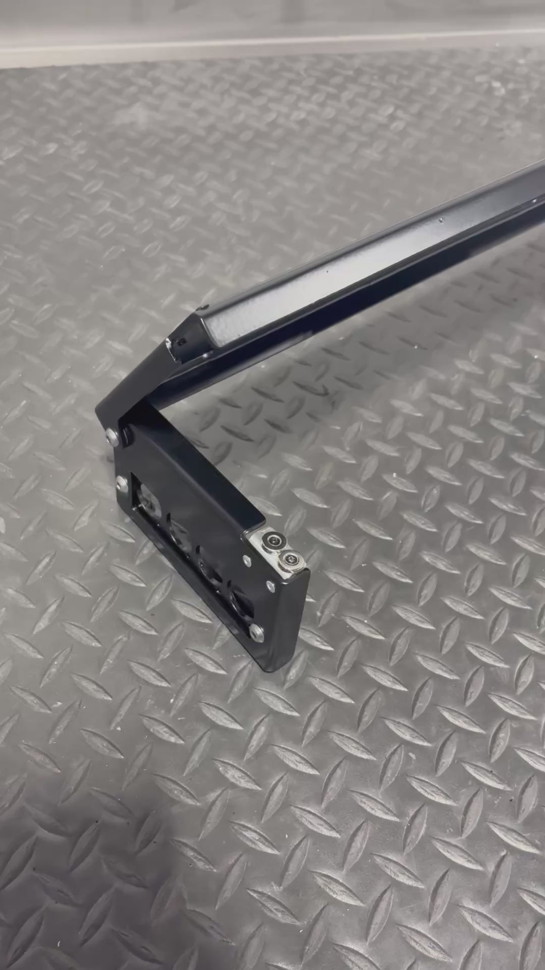 Magnetic Latched Hinged Riser